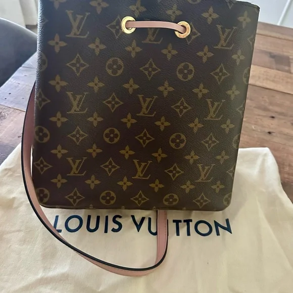 Louis Vuitton crossbody/shoulder bag - Picture 5 of 11